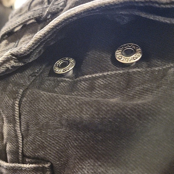 Zara HR Cut Off Jean Shorts - Picture 3 of 7